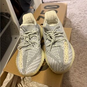 Yeezy boost 350 V2 static